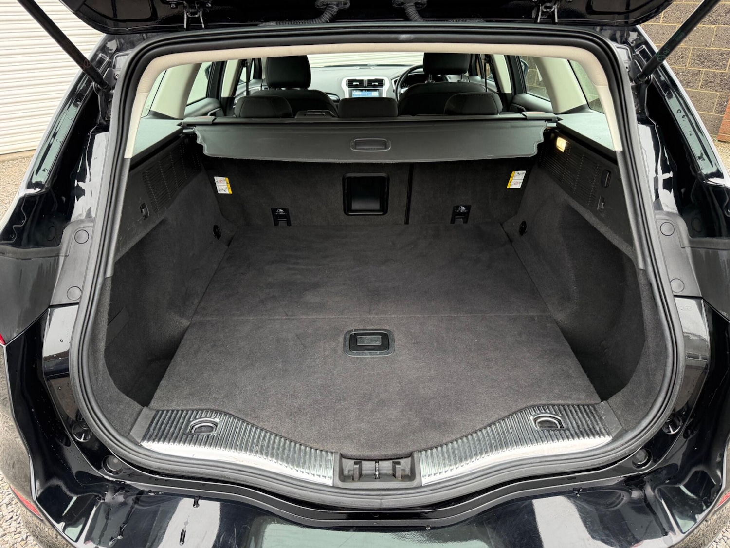 Used Ford Mondeo 2018 for sale - 77202960: Photo 32