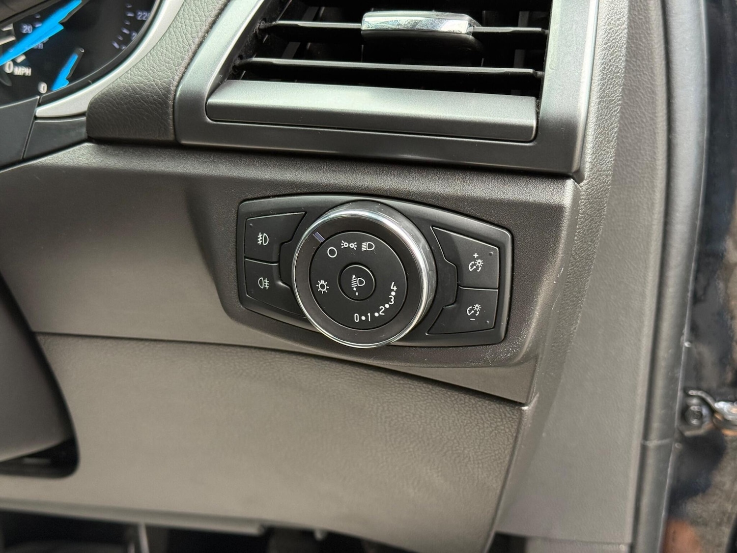 Used Ford Mondeo 2018 for sale - 77202960: Photo 46