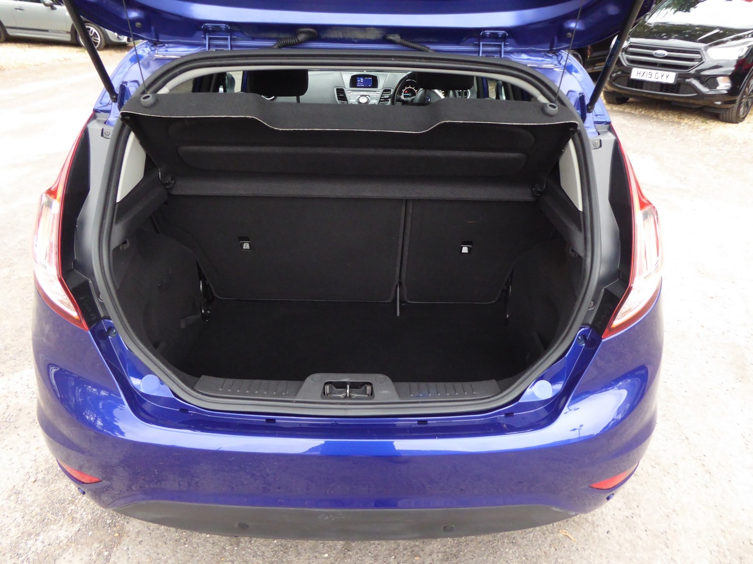Used Ford Fiesta 2015 for sale - 76305491: Photo 13