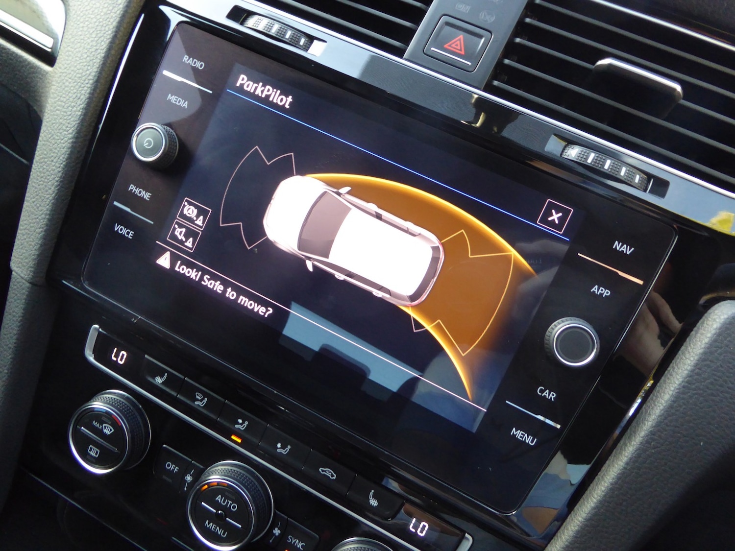 Used Volkswagen Golf 2018 for sale - 76186779: Photo 26