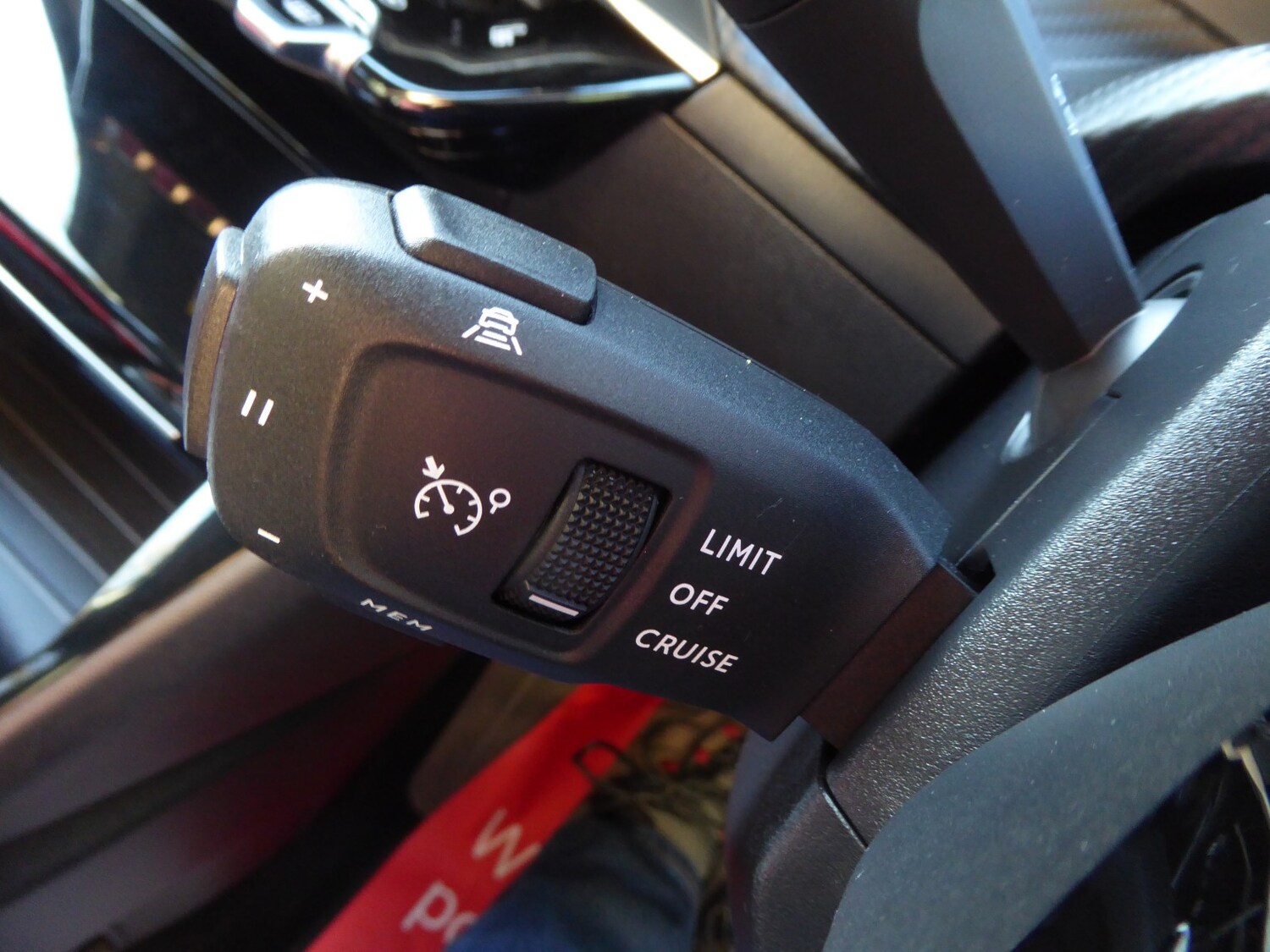 Used Peugeot 2008 2022 for sale - 76605803: Photo 34