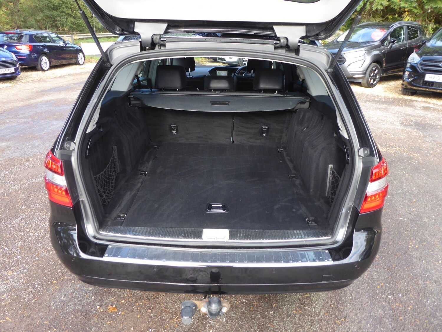 Used Mercedes-Benz E Class 2010 for sale - 76376879: Photo 13