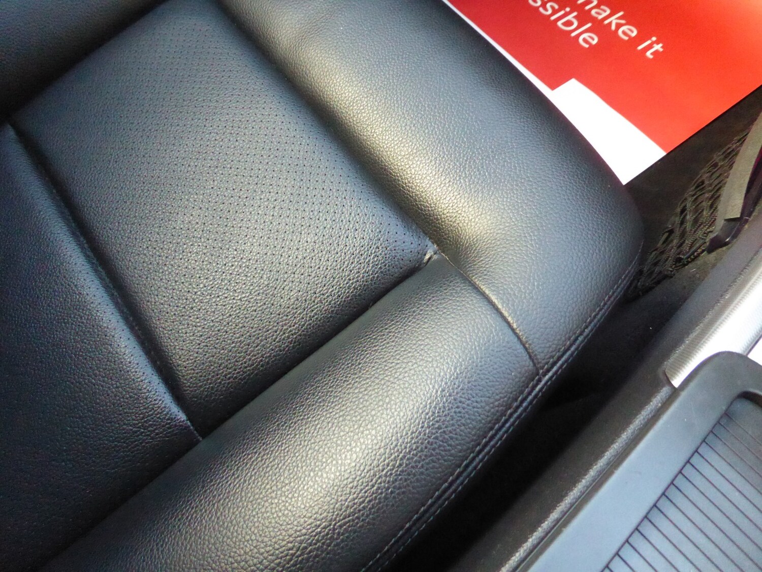 Used Mercedes-Benz E Class 2010 for sale - 76376879: Photo 25