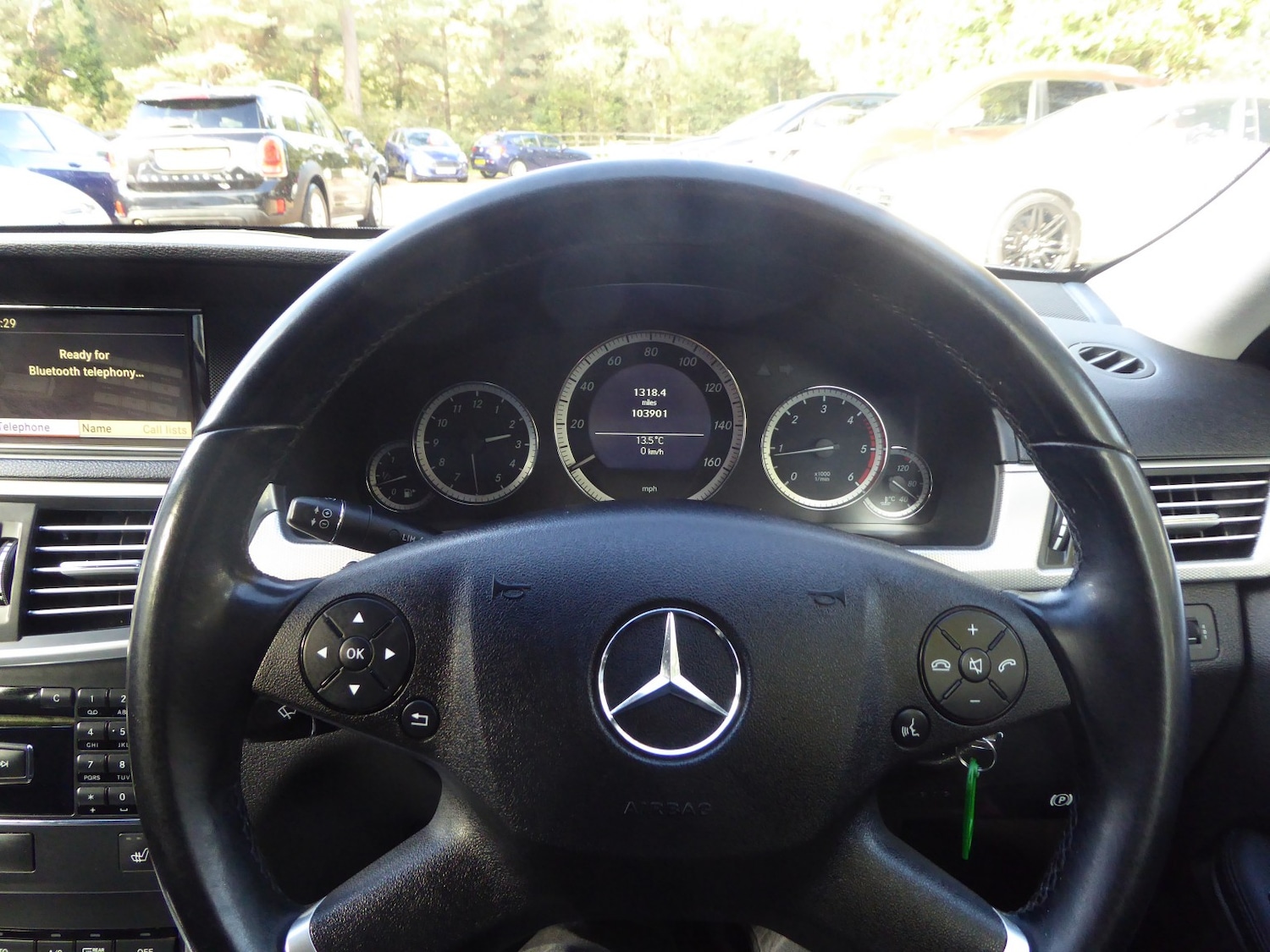 Used Mercedes-Benz E Class 2010 for sale - 76376879: Photo 27