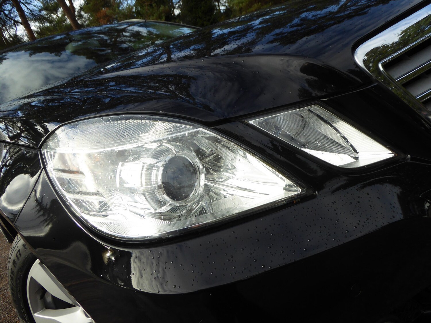 Used Mercedes-Benz E Class 2010 for sale - 76376879: Photo 33