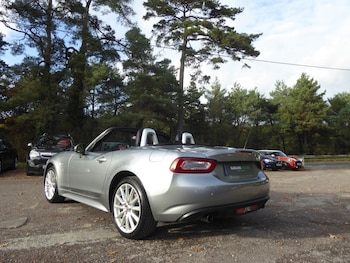 Used Fiat 124 Spider 2018 for sale - 76387263: Photo