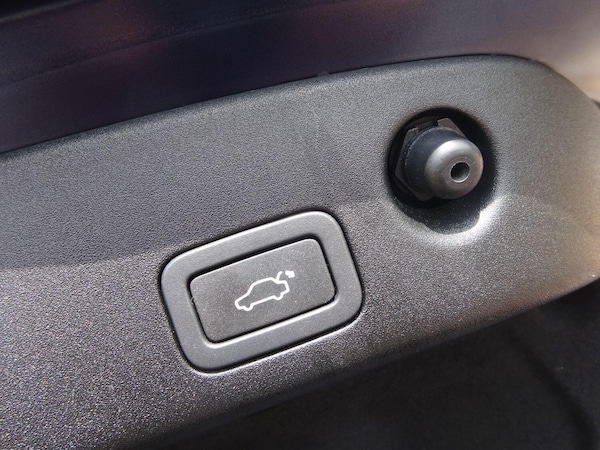 Used Jaguar XJ 2011 for sale - 75575474: Photo 19
