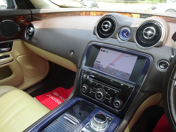 Used Jaguar XJ 2011 for sale - 75575474: Photo 21