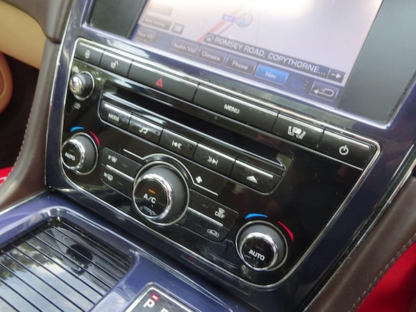 Used Jaguar XJ 2011 for sale - 75575474: Photo 22