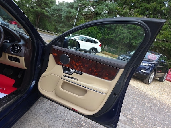 Used Jaguar XJ 2011 for sale - 75575474: Photo 39