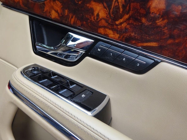 Used Jaguar XJ 2011 for sale - 75575474: Photo 40