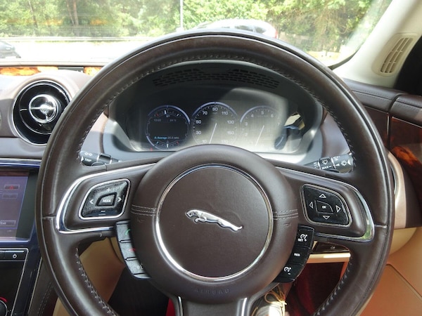 Used Jaguar XJ 2011 for sale - 75575474: Photo 43