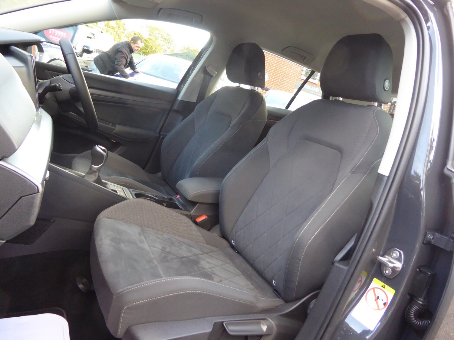 Used Volkswagen Golf 2021 for sale - 76347176: Photo 26