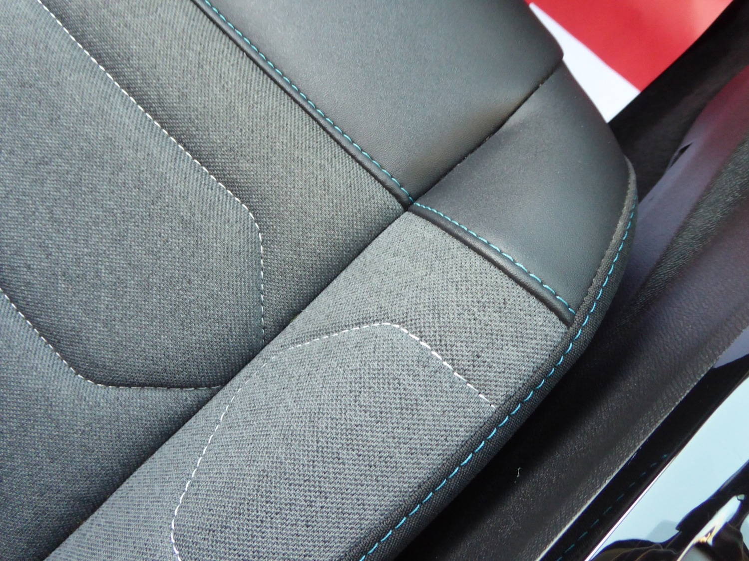 Used Citroen e-C4 2023 for sale - 76605692: Photo 28