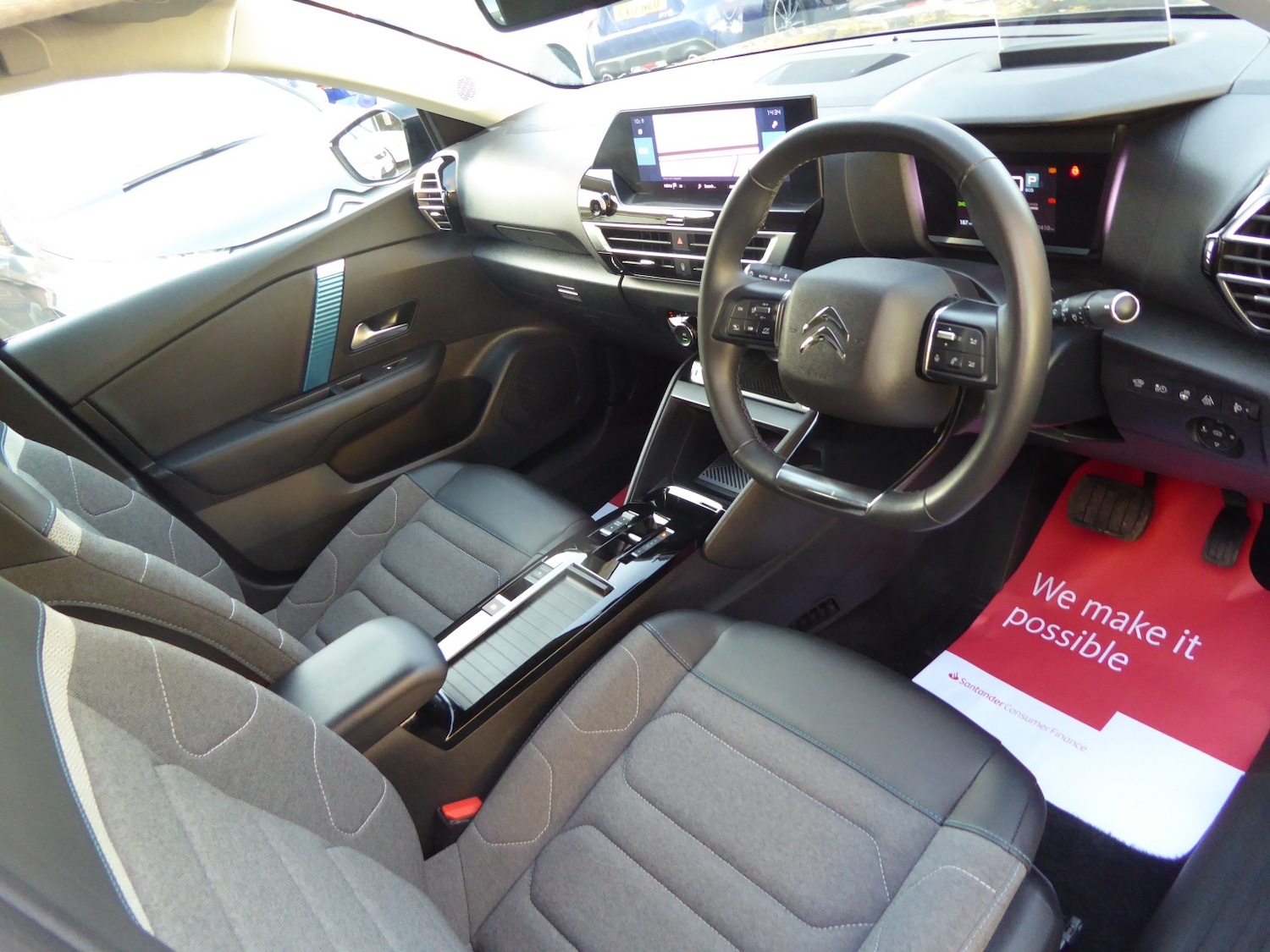 Used Citroen e-C4 2023 for sale - 76605692: Photo 8