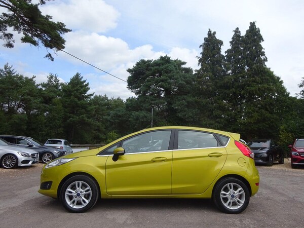 Used Ford Fiesta 2015 for sale - 75529923: Photo 2