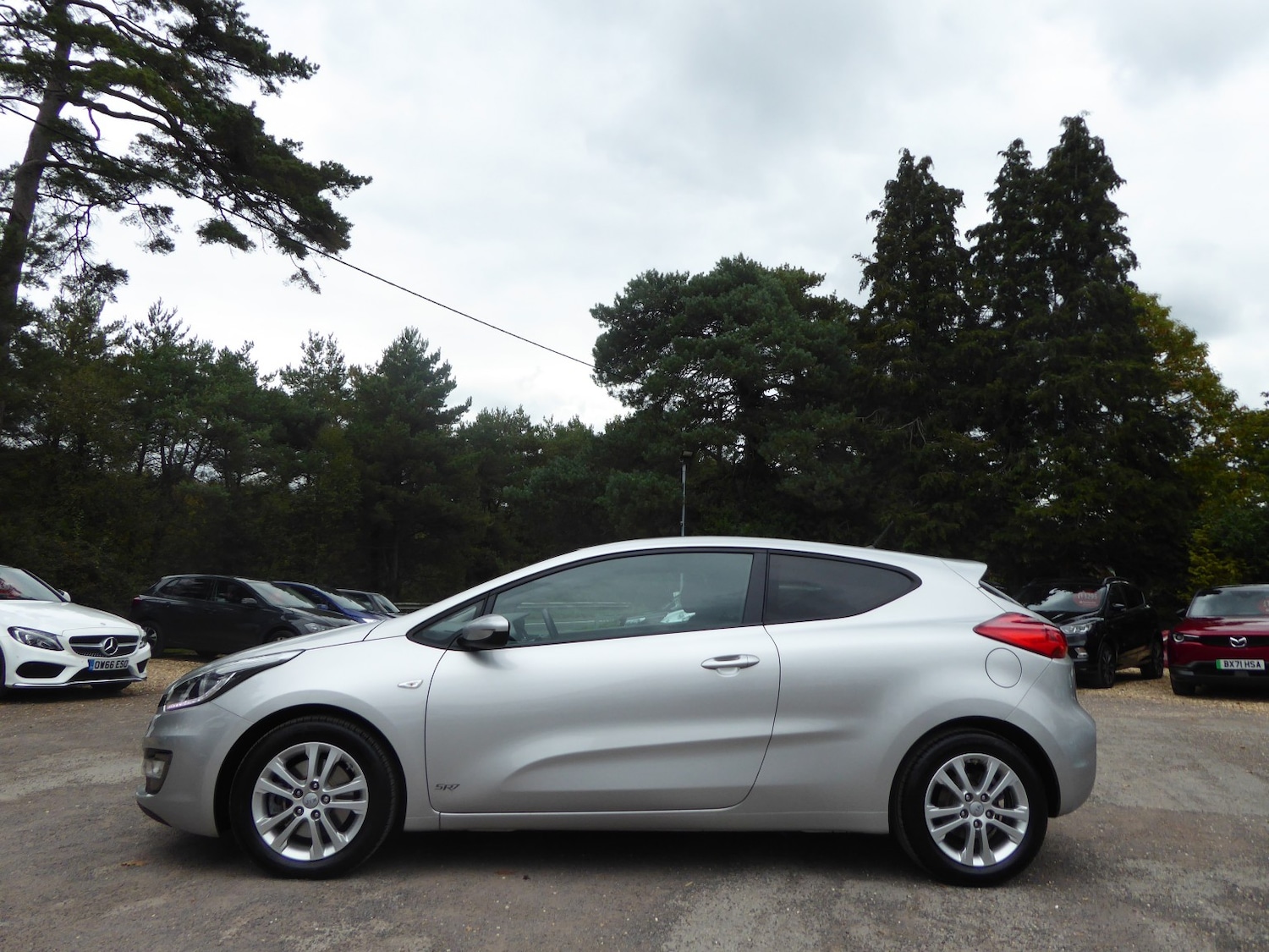 Used Kia Pro Ceed 2015 for sale - 76655972: Photo 2