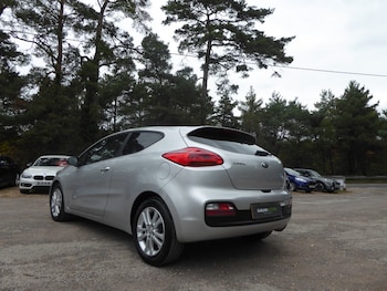 Used Kia Pro Ceed 2015 for sale - 76655972: Photo