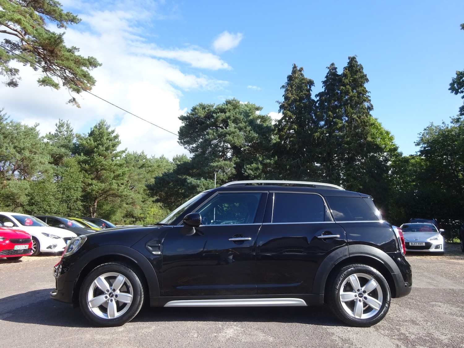 Used MINI Countryman 2018 for sale - 76387302: Photo 2