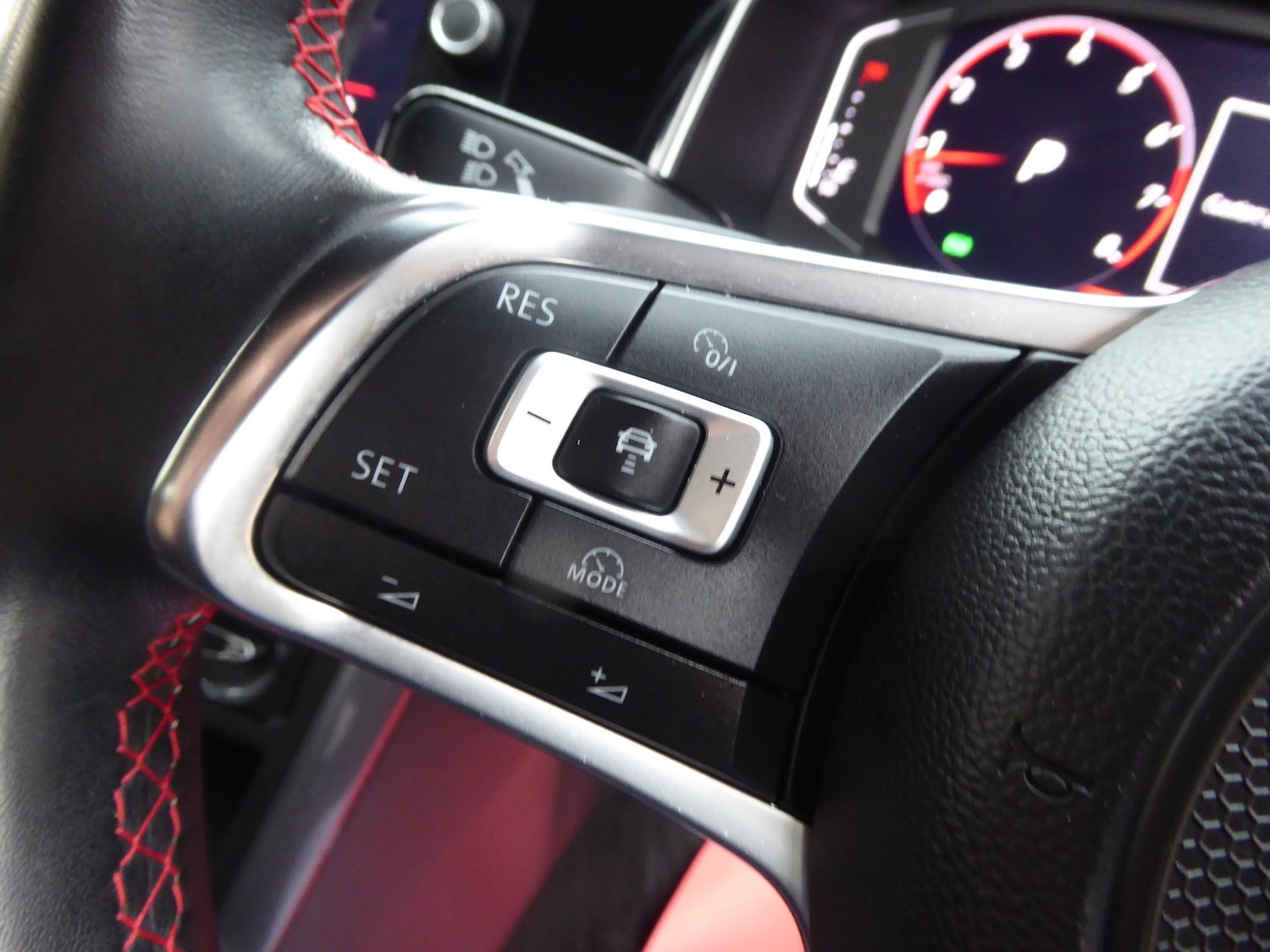 Used Volkswagen Polo 2020 for sale - 76482853: Photo 28