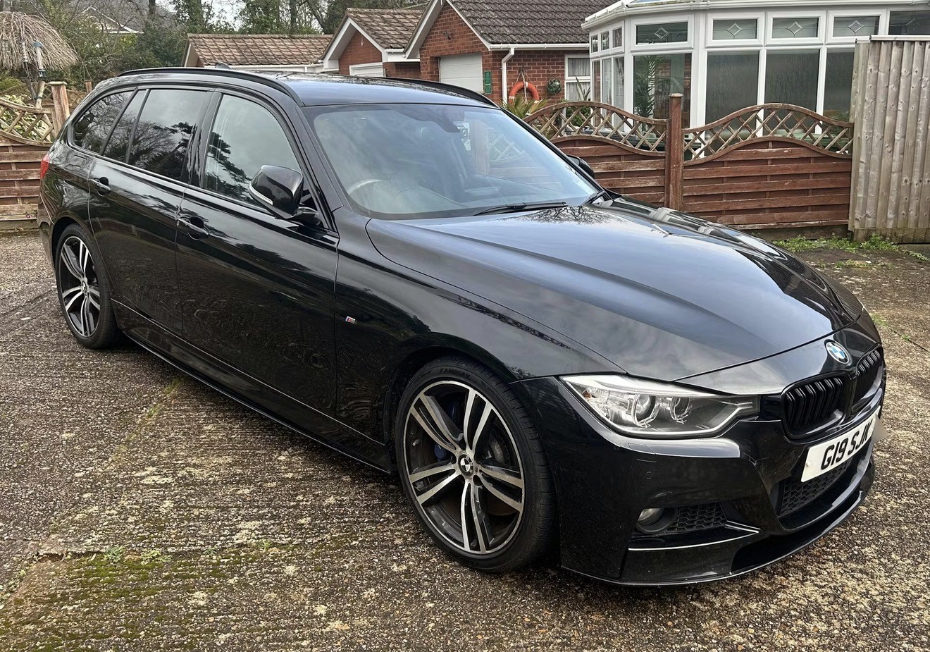 Used BMW 3 Series 2015 for sale - 77749807: Photo 1