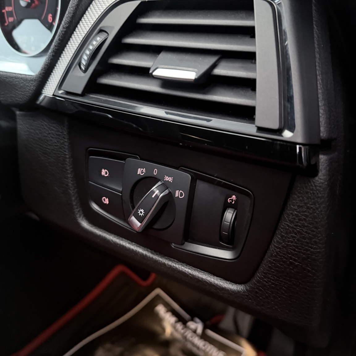 Used BMW 3 Series 2015 for sale - 77501476: Photo 23