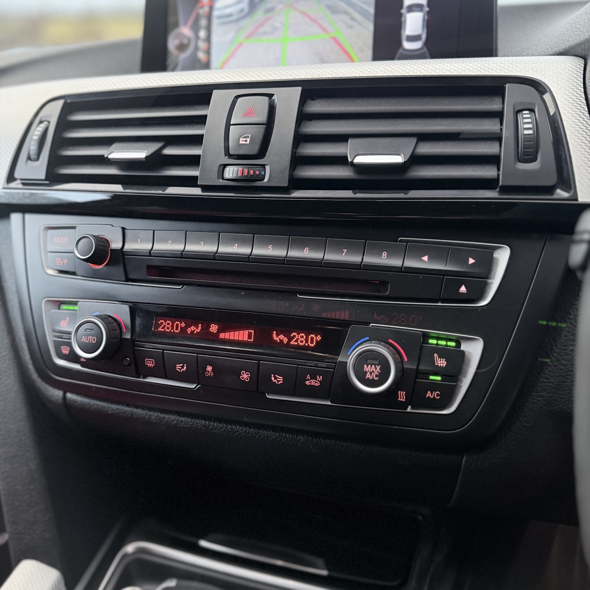 Used BMW 3 Series 2015 for sale - 77501476: Photo 24