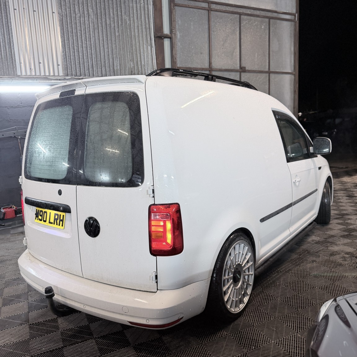 Used Volkswagen Caddy 2016 for sale - 77342693: Photo 2