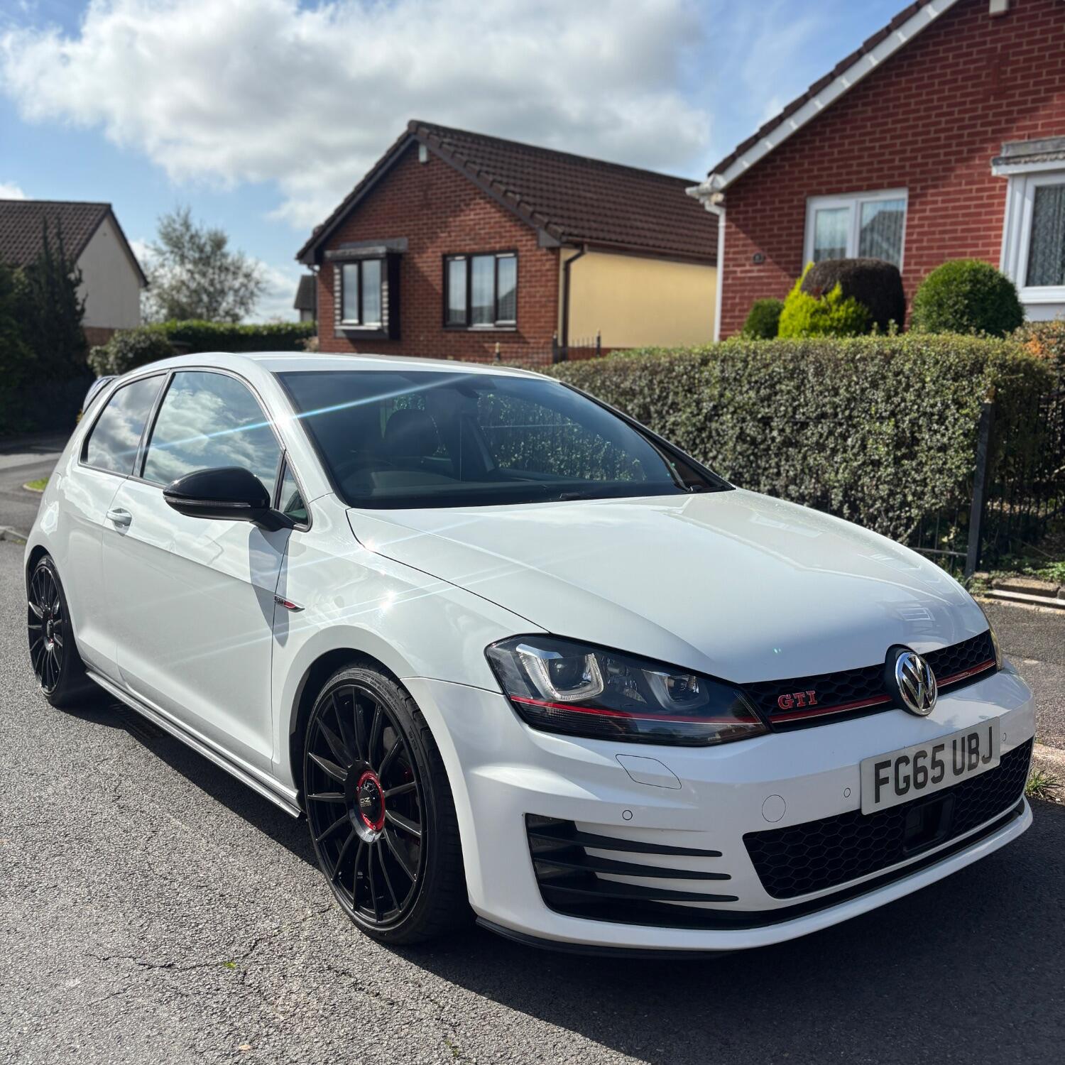 Used Volkswagen Golf 2015 for sale - 77096951: Photo 1