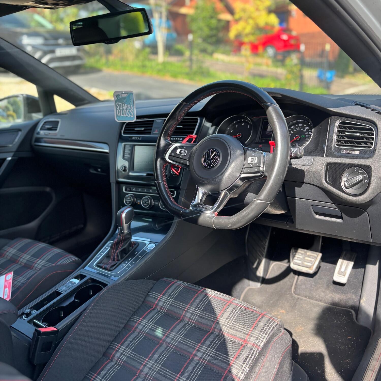 Used Volkswagen Golf 2015 for sale - 77096951: Photo 10