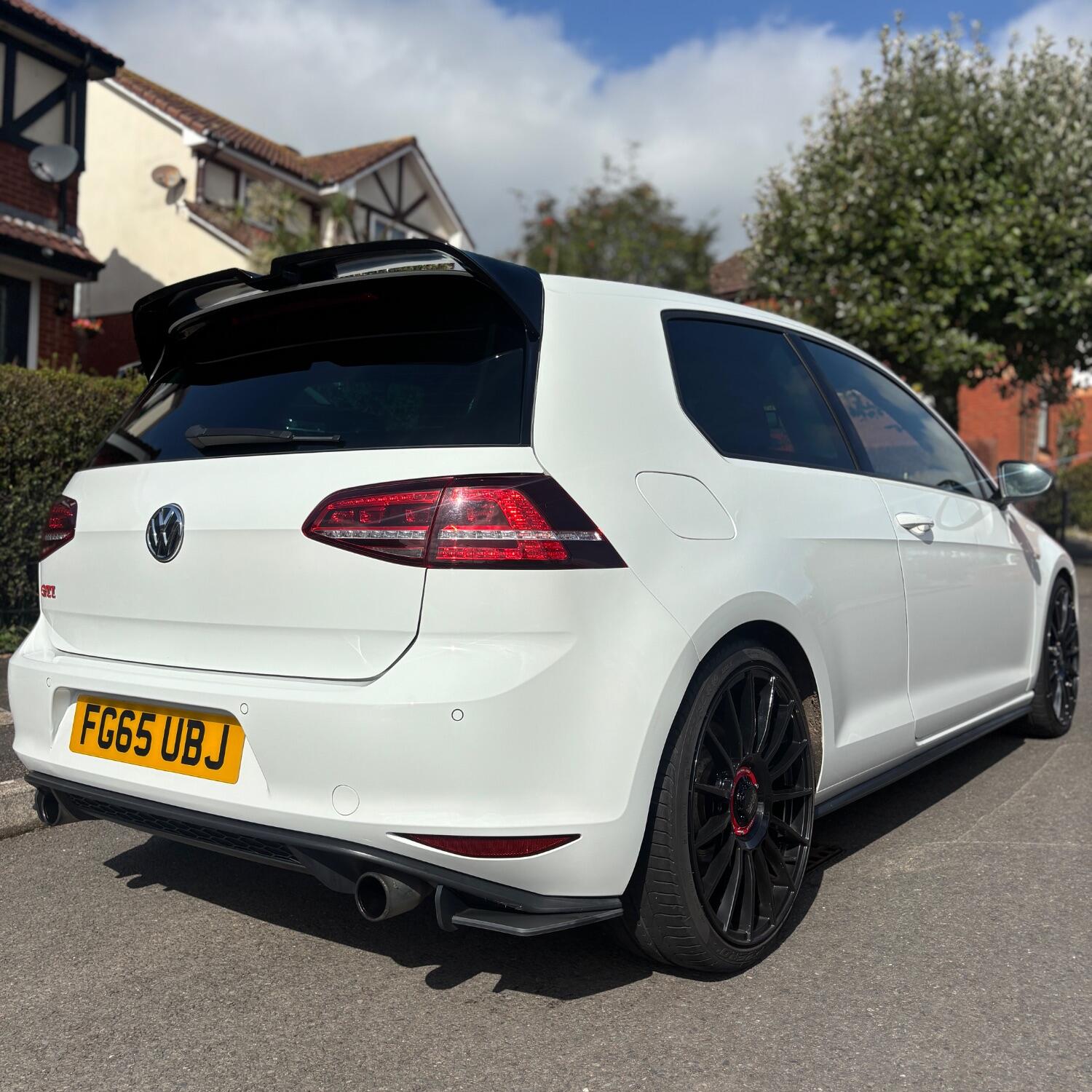 Used Volkswagen Golf 2015 for sale - 77096951: Photo 2