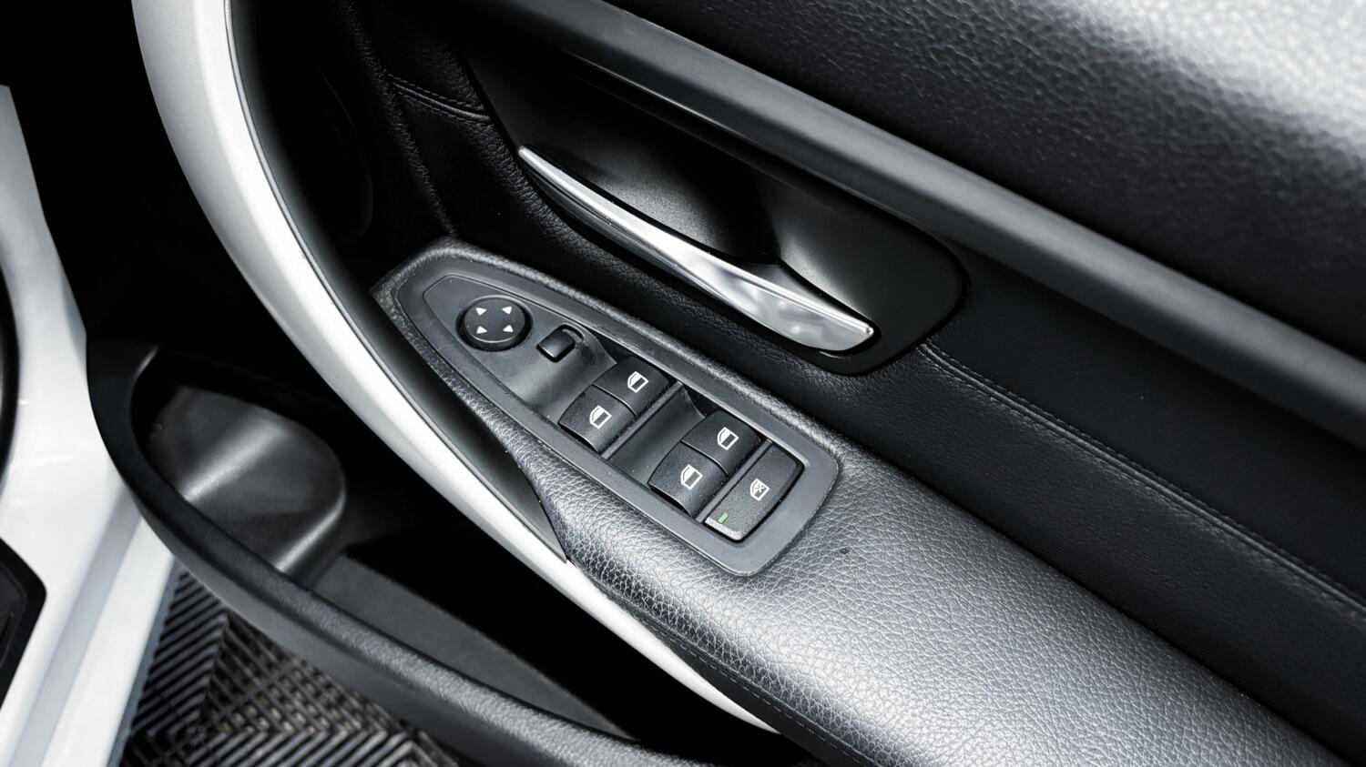 Used BMW 3 Series 2012 for sale - 76439967: Photo 30