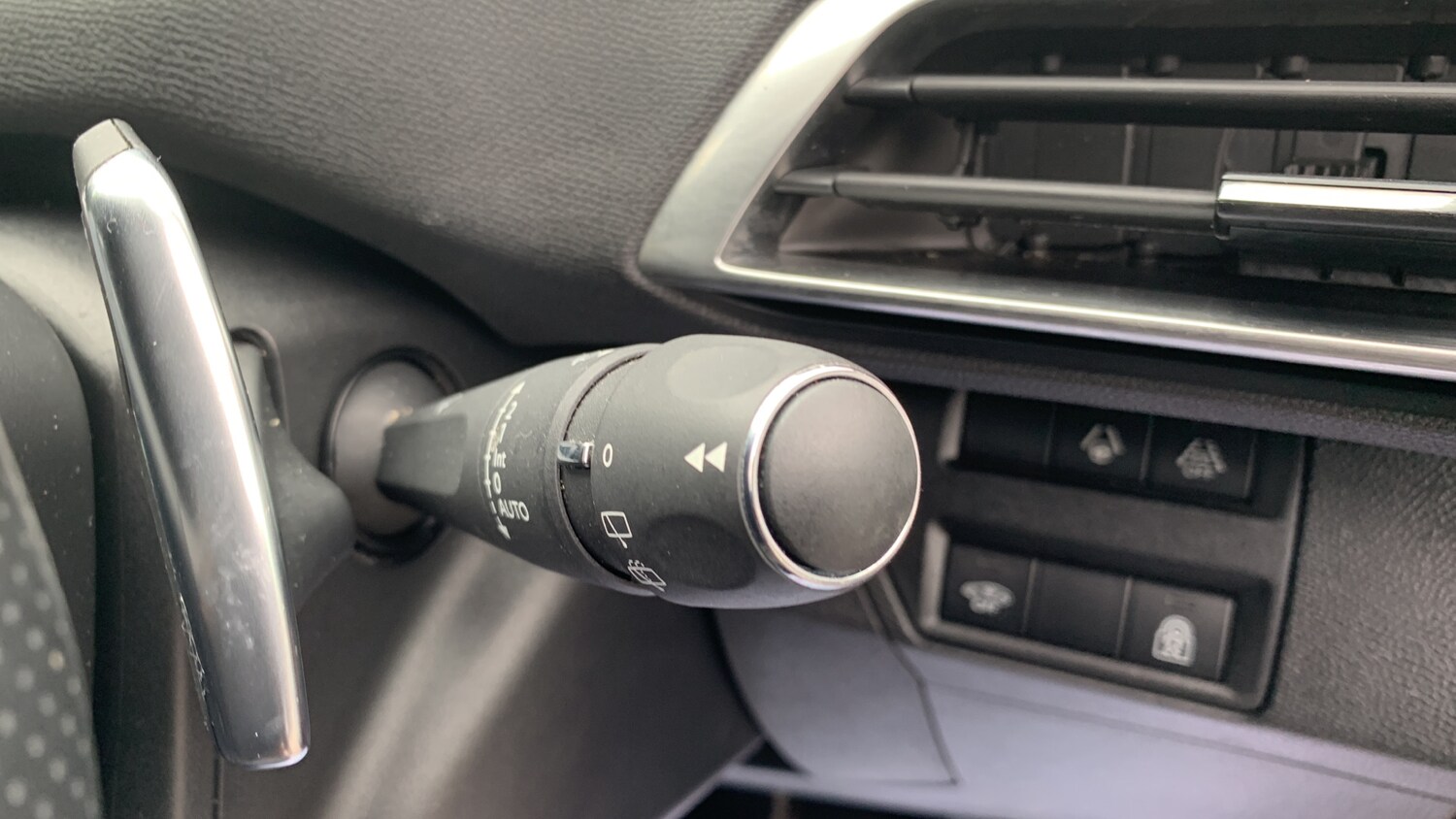 Used Peugeot 5008 2023 for sale - 77659694: Photo 28