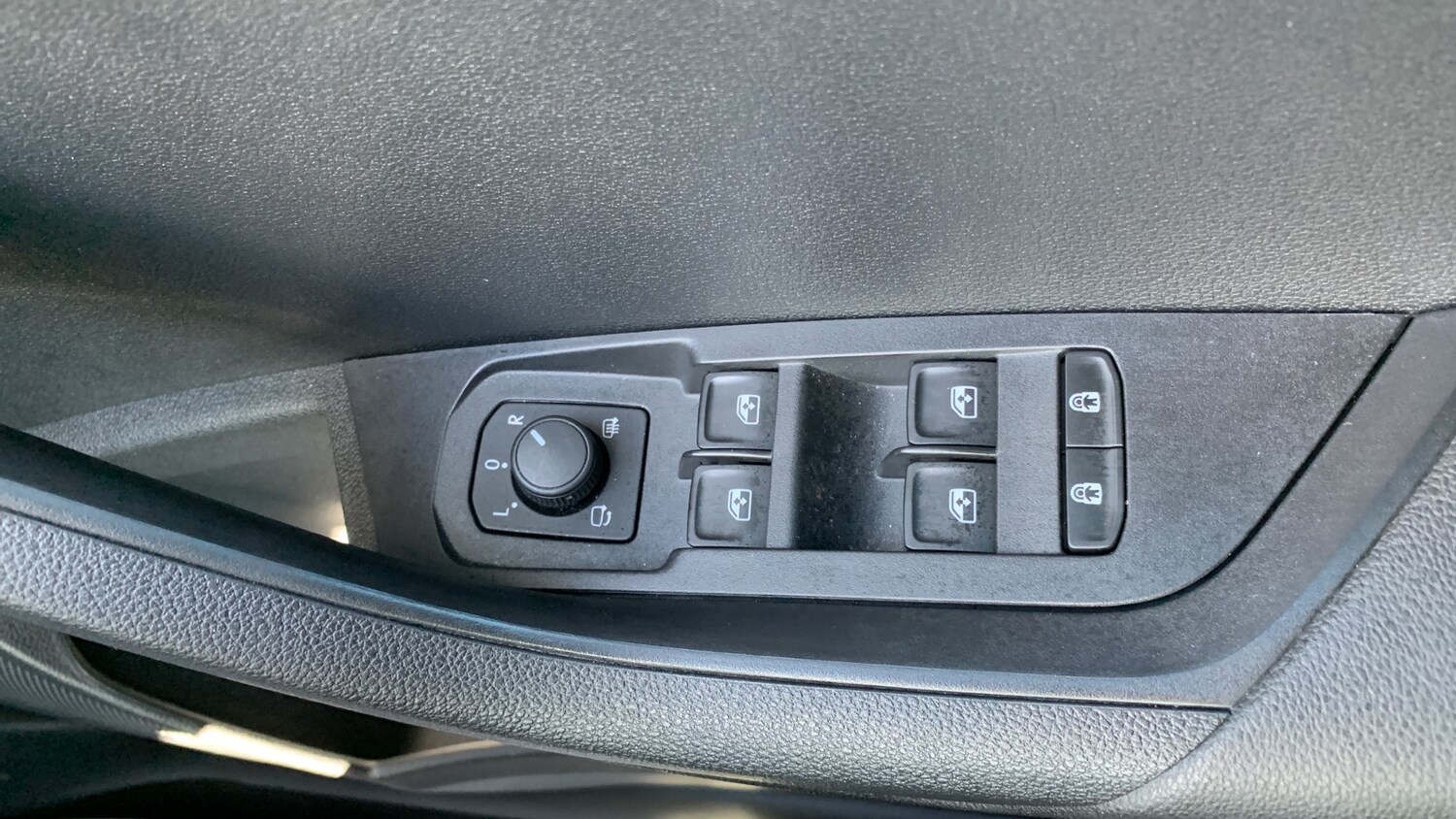 Used Skoda Karoq 2024 for sale - 75942596: Photo 22