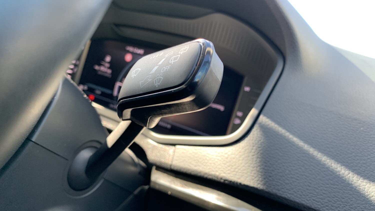 Used Skoda Karoq 2024 for sale - 75942596: Photo 28