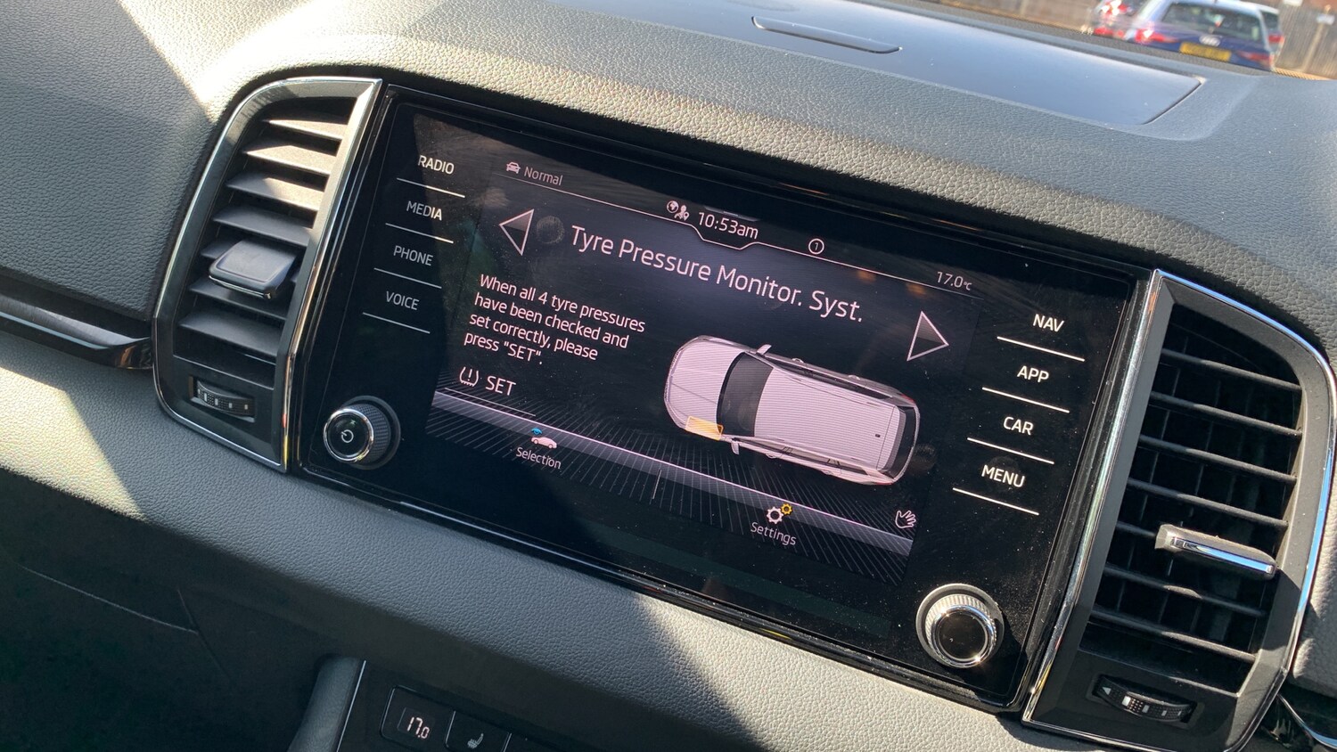 Used Skoda Karoq 2024 for sale - 75942596: Photo 31