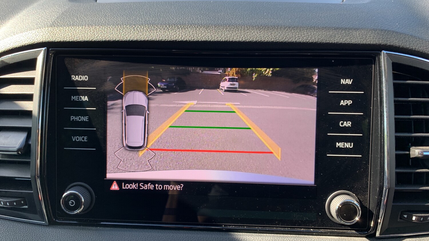 Used Skoda Karoq 2024 for sale - 75942596: Photo 59