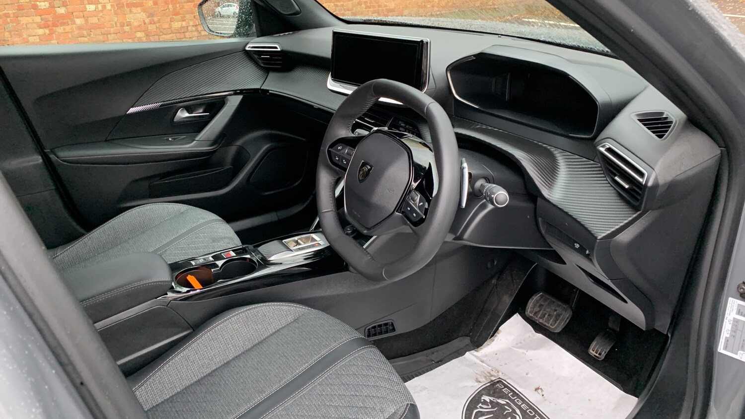 Used Peugeot 2008 2024 for sale - 76729997: Photo 11