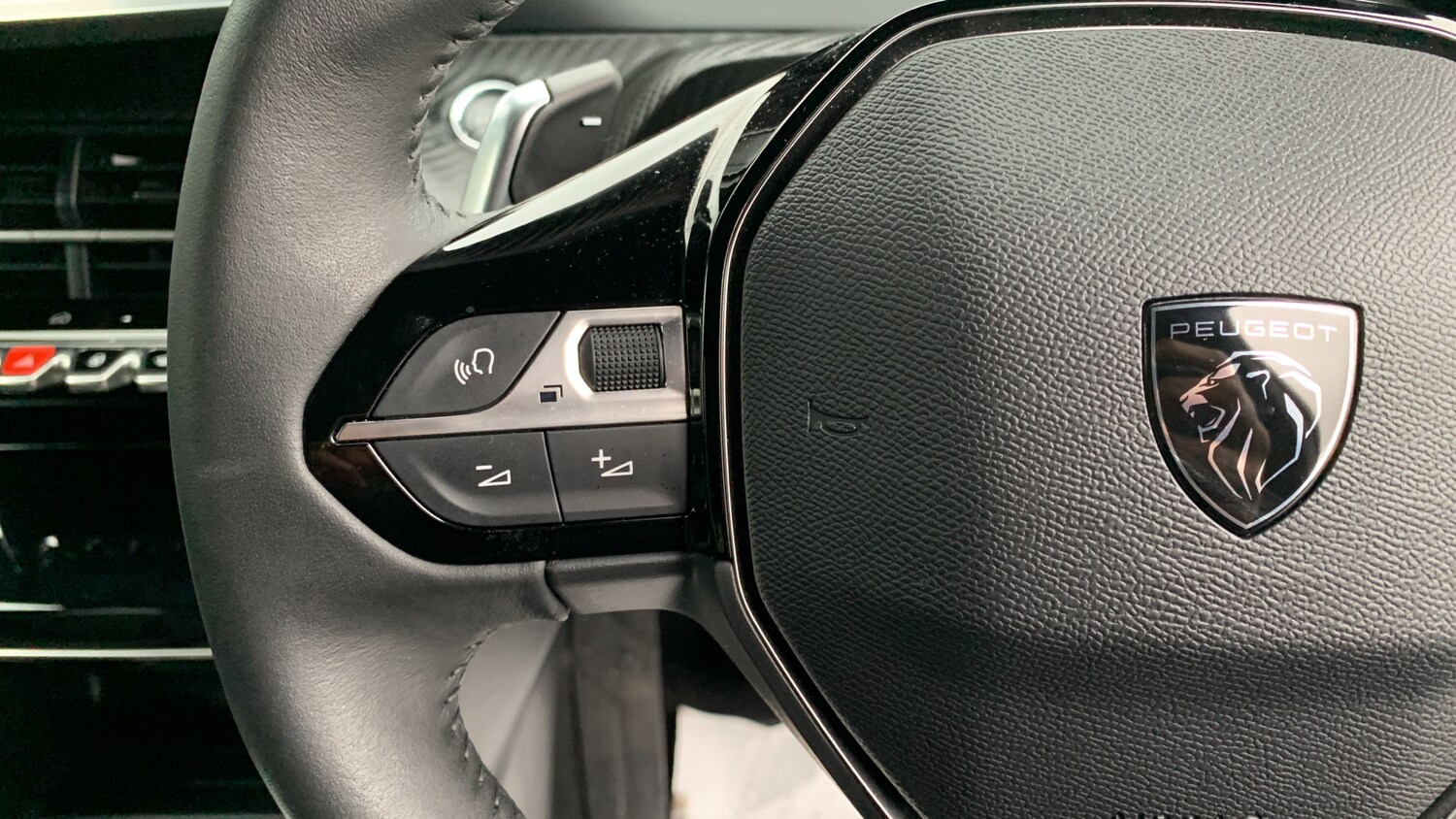 Used Peugeot 2008 2024 for sale - 76729997: Photo 23