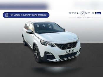 Peugeot 5008 feature image