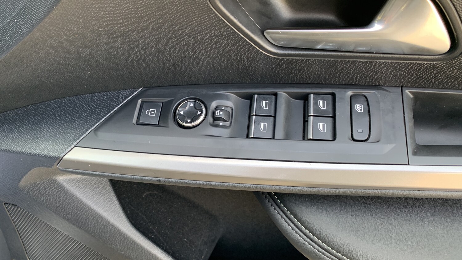 Used Peugeot 5008 2025 for sale - 76359082: Photo 22