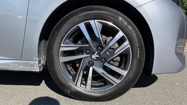 Used Peugeot 208 2023 for sale - 76327636: Photo 14