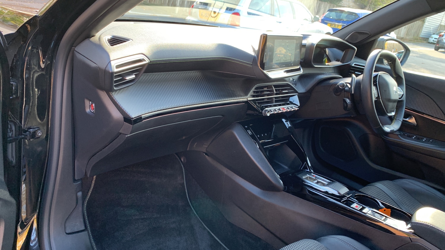 Used Peugeot 2008 2023 for sale - 76338283: Photo 12