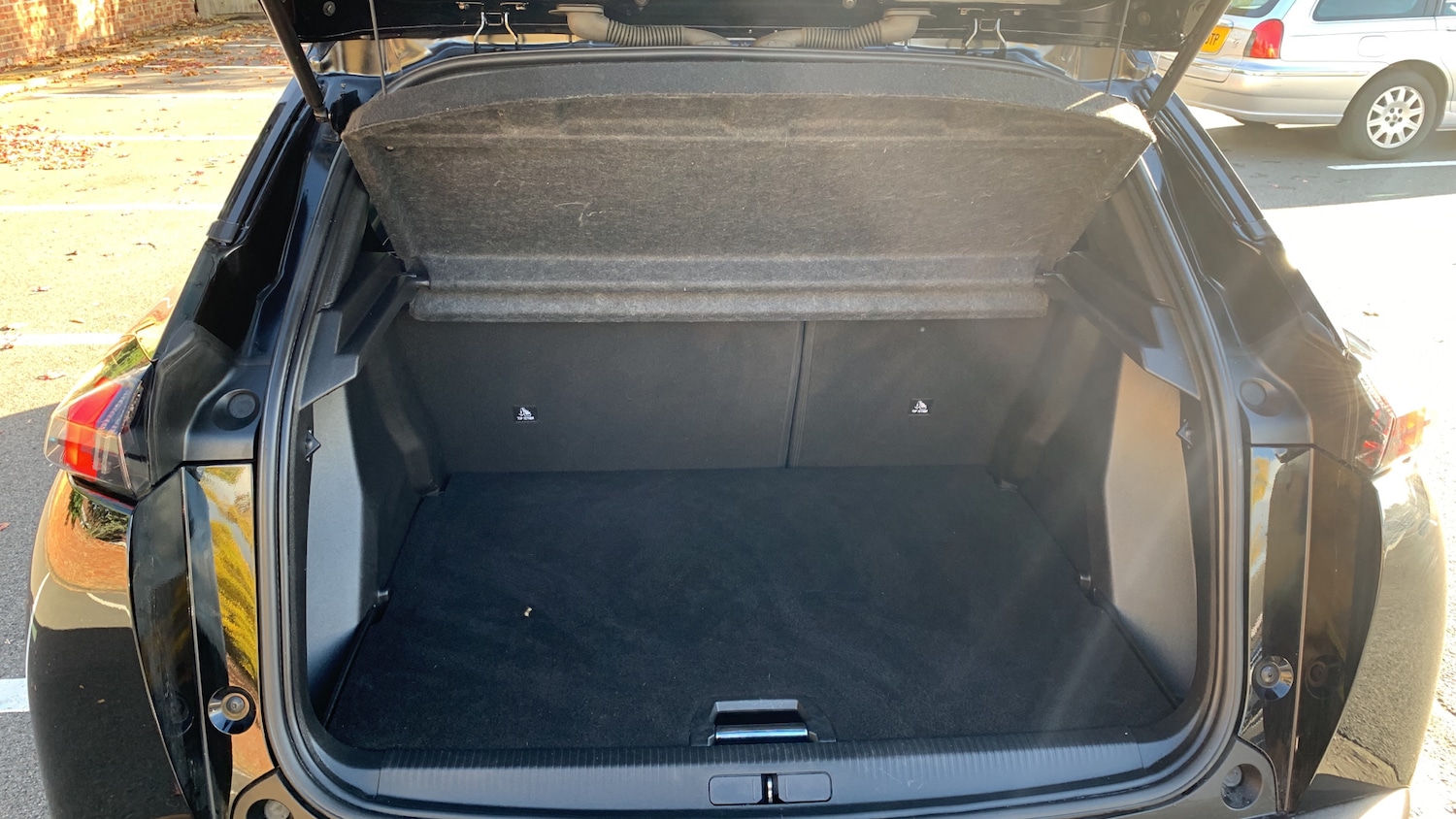 Used Peugeot 2008 2023 for sale - 76338283: Photo 19