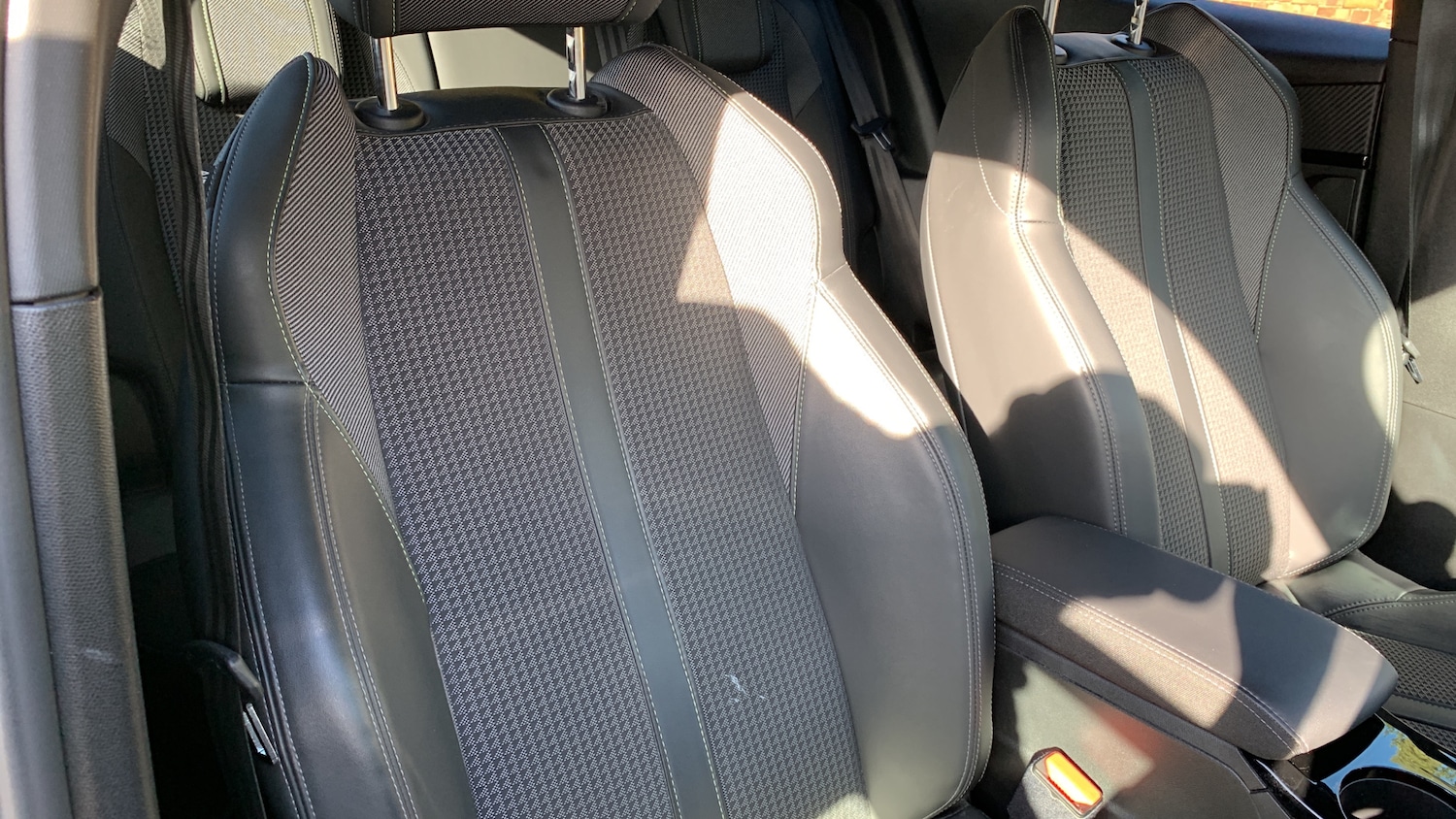 Used Peugeot 2008 2023 for sale - 76338283: Photo 42