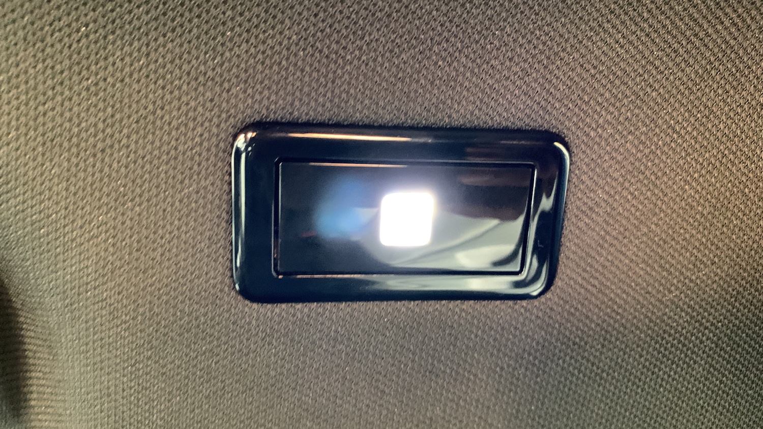 Used Peugeot 2008 2023 for sale - 76338283: Photo 56