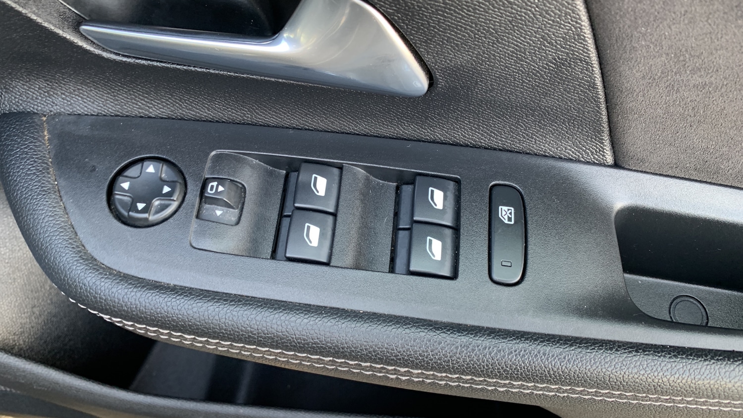 Used Vauxhall Mokka Electric 2023 for sale - 77539101: Photo 22