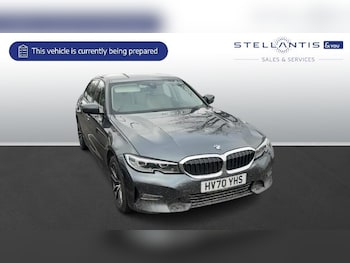 Used BMW 3 Series 2020 for sale - 77372302: Photo