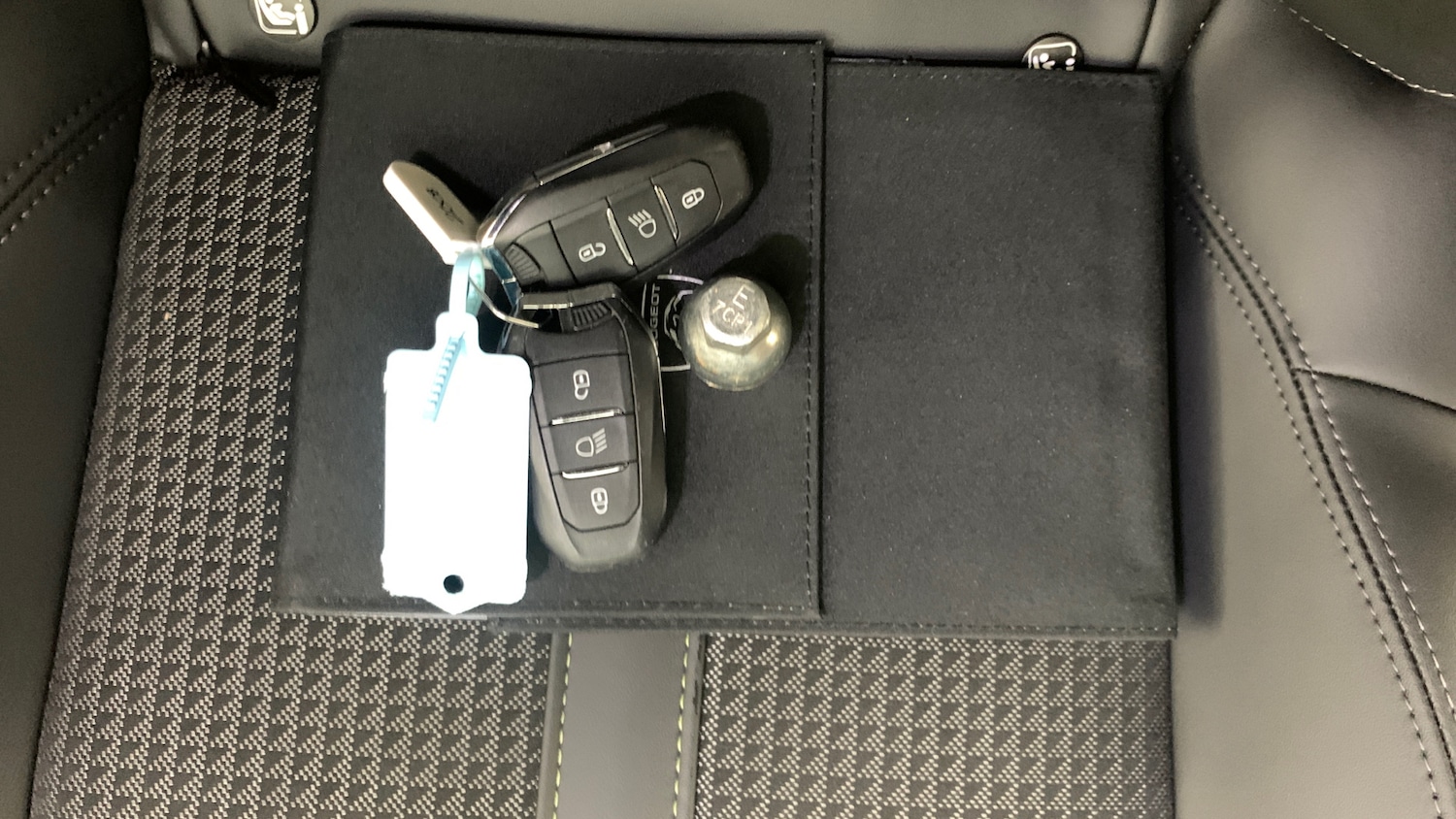 Used Peugeot 2008 2022 for sale - 77457174: Photo 42