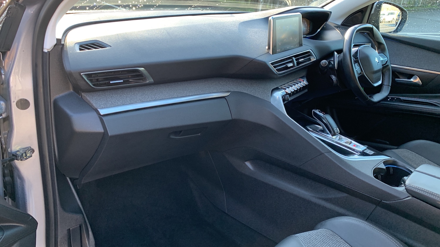 Used Peugeot 5008 2020 for sale - 77254303: Photo 12